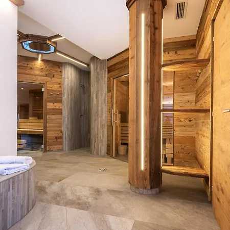 Aparthotel Stoaberg 3*