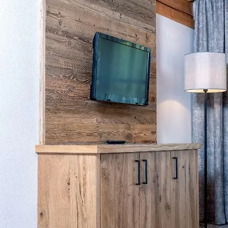 Stoaberg Hotel apartamentowy 3*