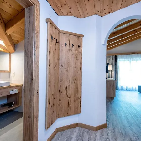 Stoaberg Hotel apartamentowy 3*
