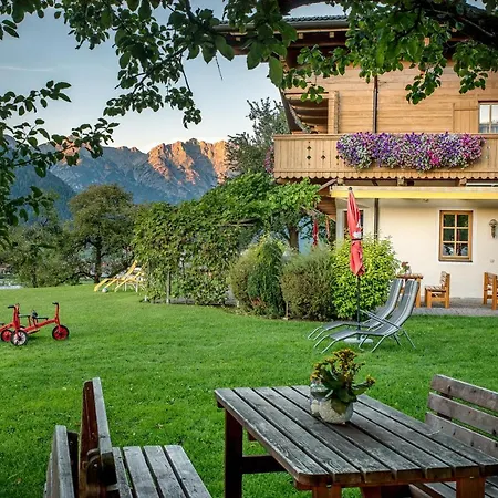 Stoaberg Hotel apartamentowy 3*